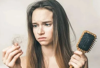 为什么头发会变得枯黄？